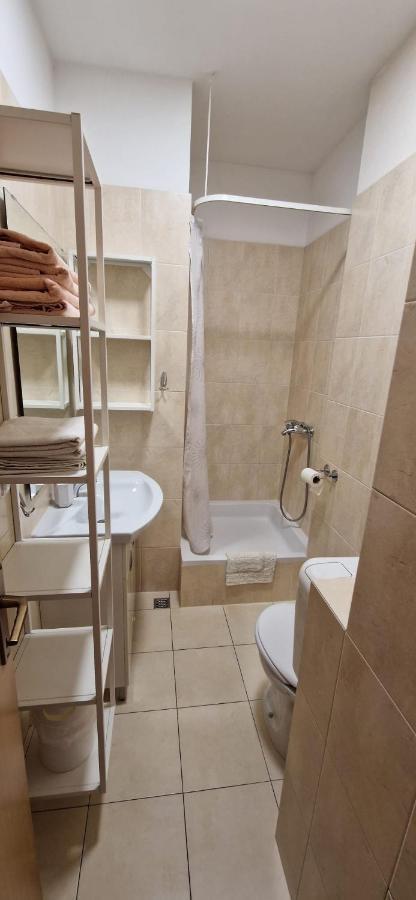 Oasis Of Peace Apartment أوميس المظهر الخارجي الصورة