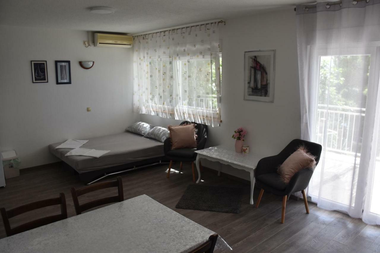 Oasis Of Peace Apartment أوميس المظهر الخارجي الصورة